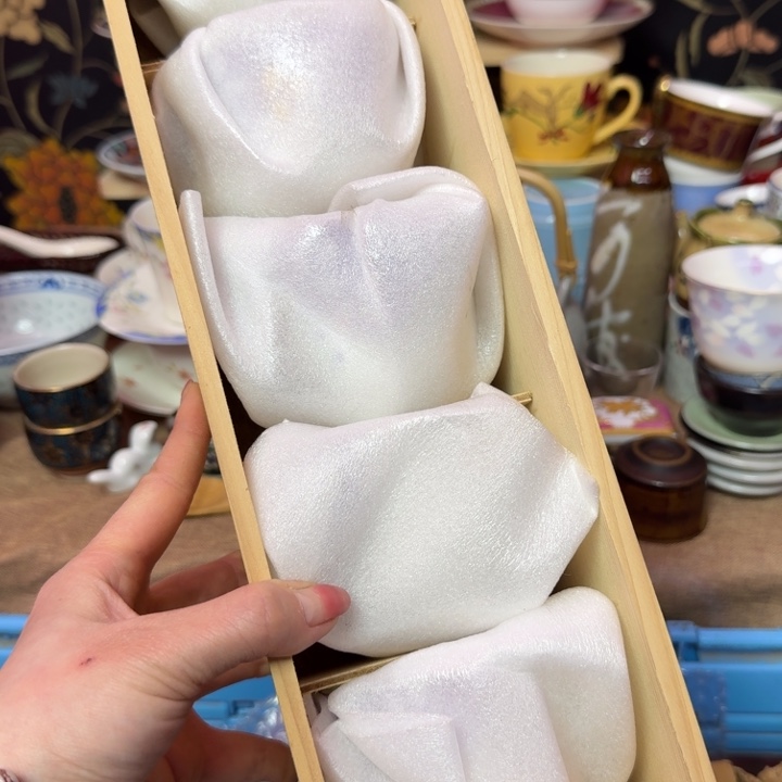 虹***喵哈哈哈哈哈哈哈哈哈