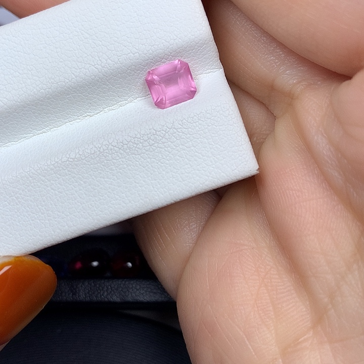 尖晶石裸石1.19ct马亨盖