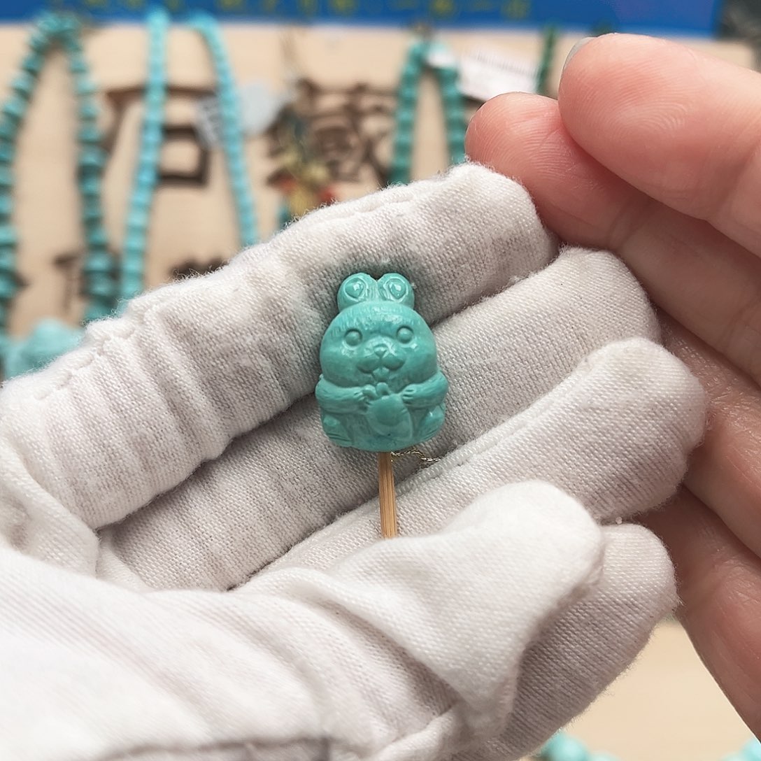 绿松石雕刻未镶嵌