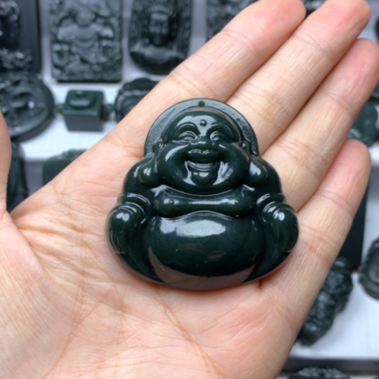 【闪购商品】和田玉颈饰未镶嵌双面雕刻