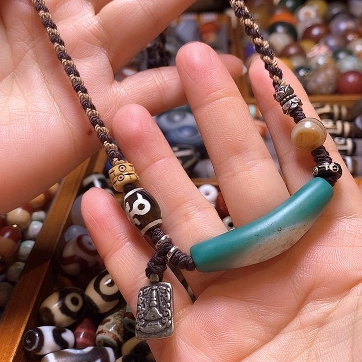 ****雨玛瑙/玉髓颈饰未镶嵌