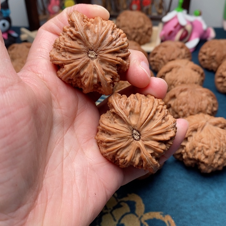 文玩核桃把件噢*乖山地磨43