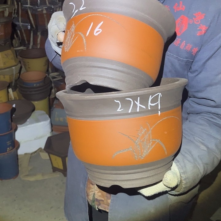 紫砂花盆紫砂花盆和