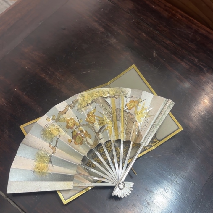 紫砂茶杯匹*非常美丽漂亮的物品