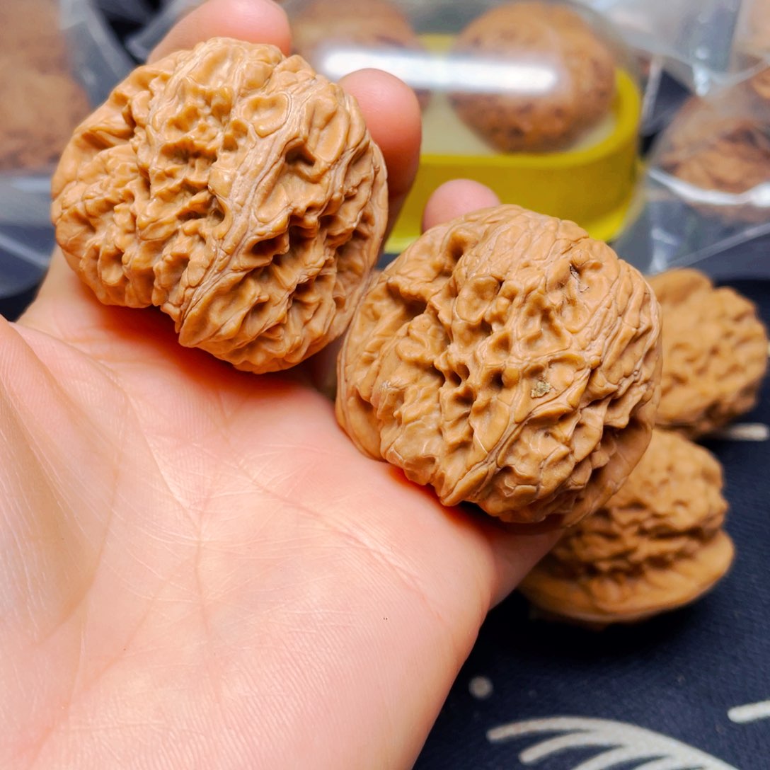 吊坠文玩核桃闷墩子