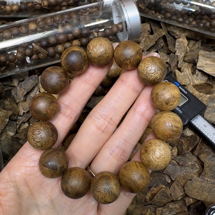 沉香手串白棋沉浮一天