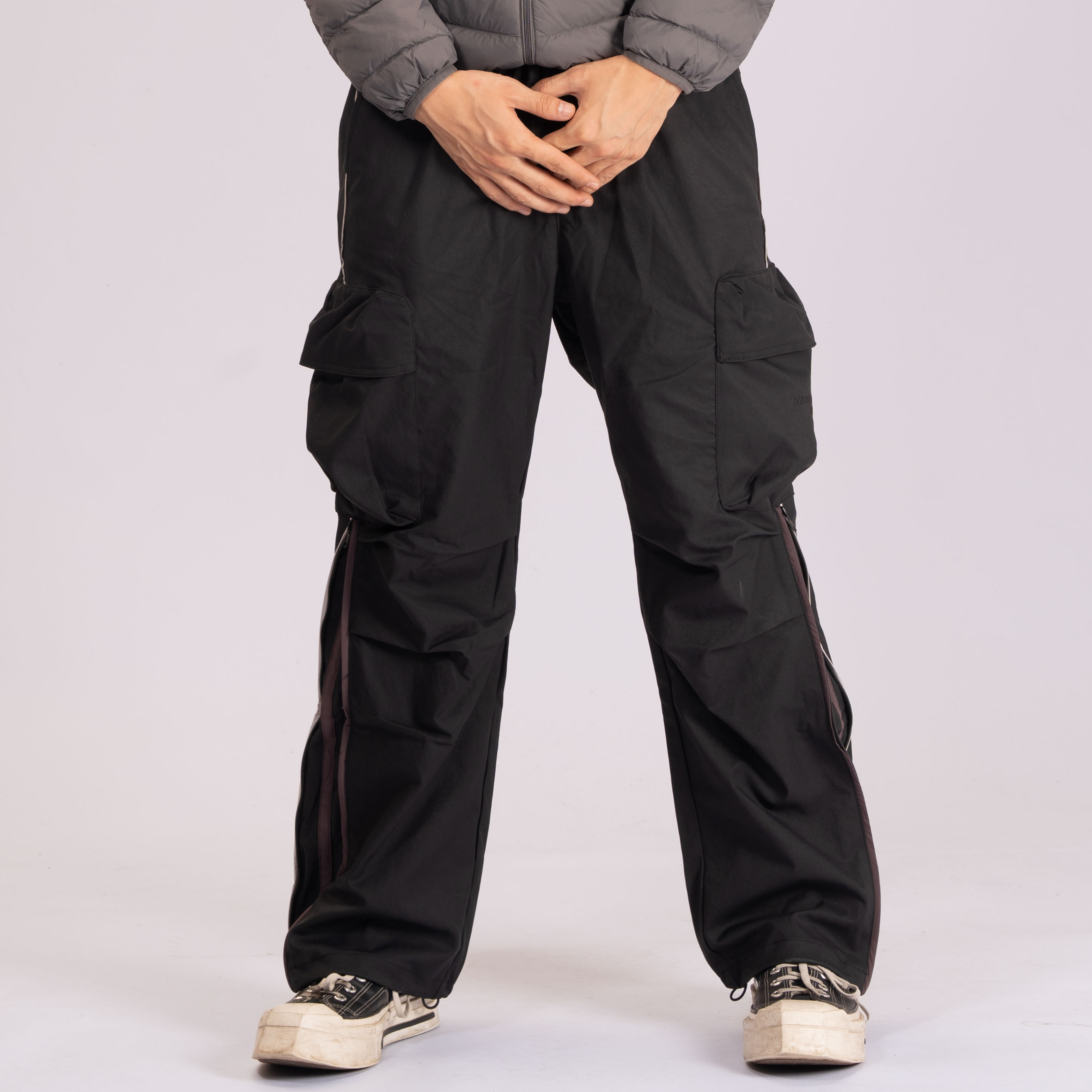 BFOV 白竖条纹黑色休闲直筒裤【6838】