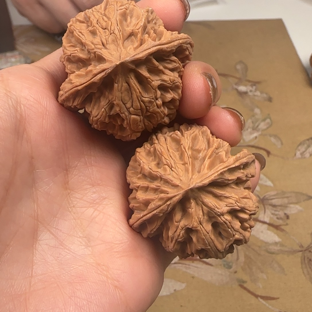 文玩核桃吊坠山地苹果40-28