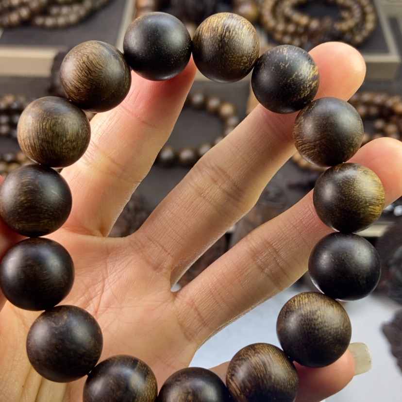 【闪购商品】沉香手串回****易越南芽庄留疤白棋