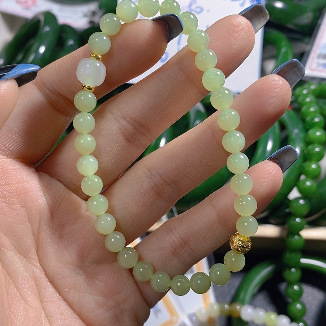 和田玉（碧玉）未镶嵌手链