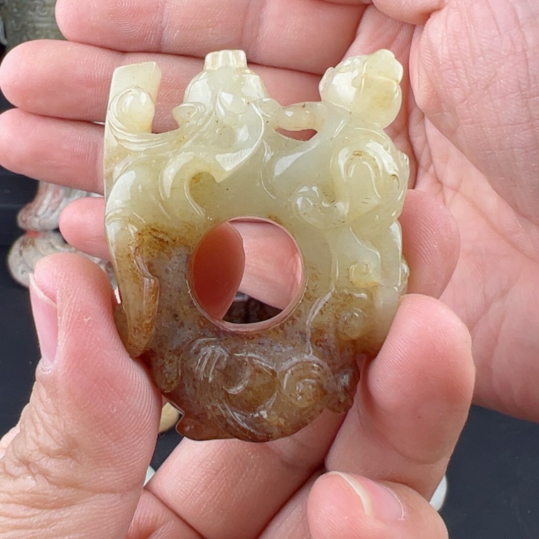 和田玉挂件未镶嵌小*哥