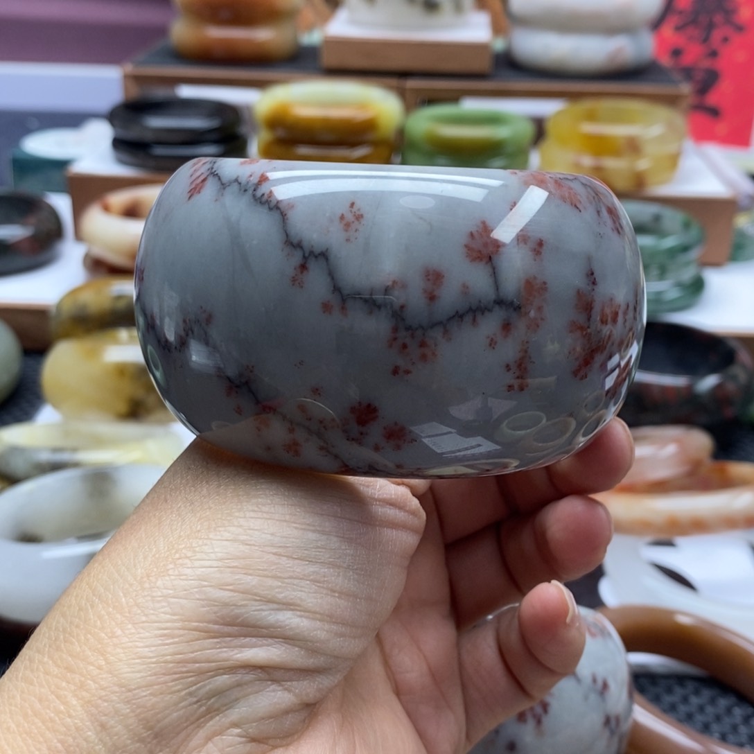 石英质玉手镯未镶嵌女****8