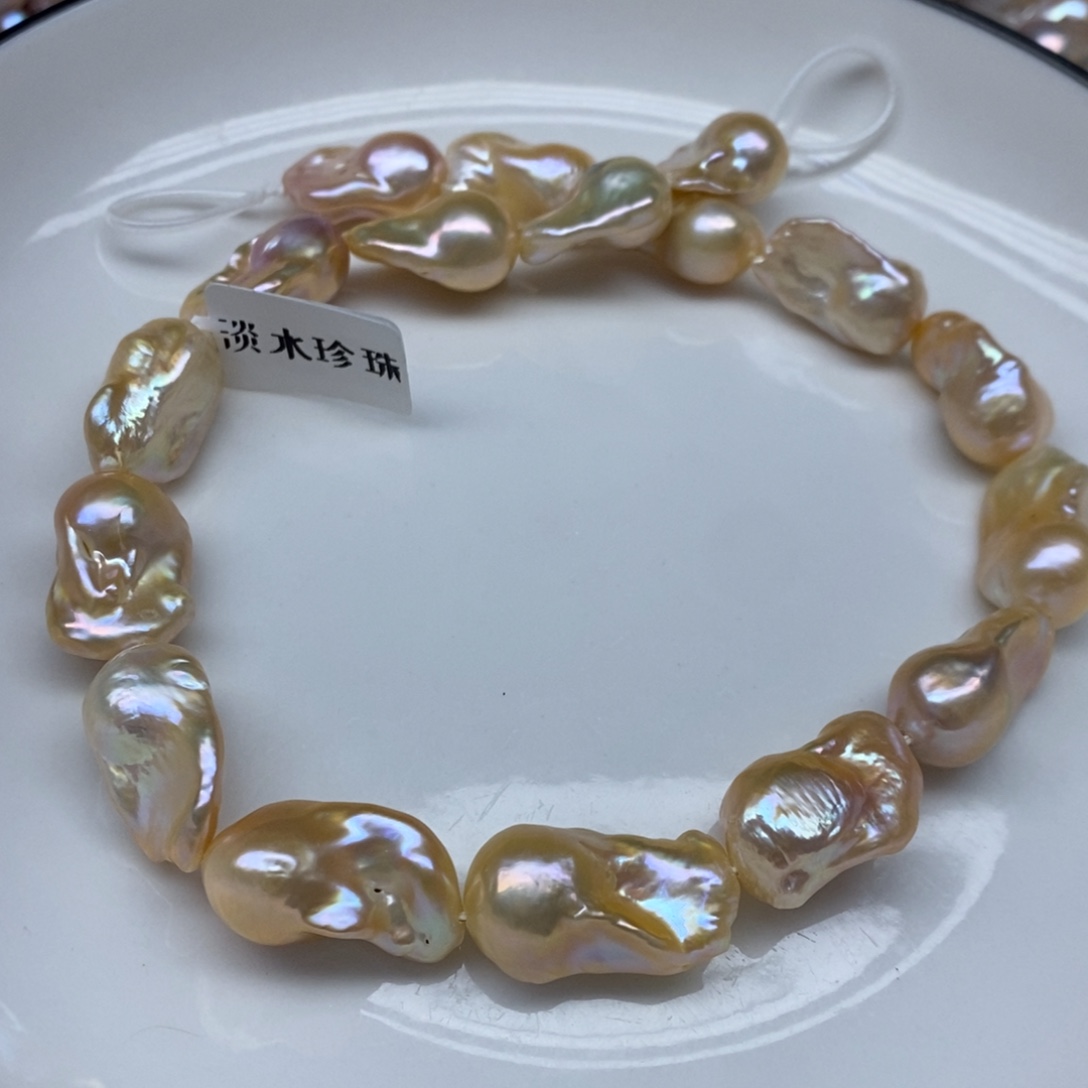 颈饰未镶嵌淡水珍珠