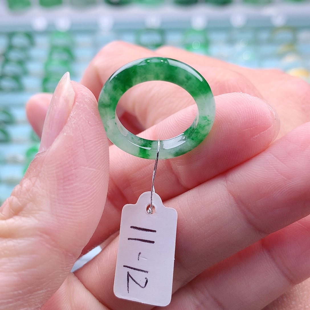 翡翠戒指未镶嵌A货缅甸翡翠