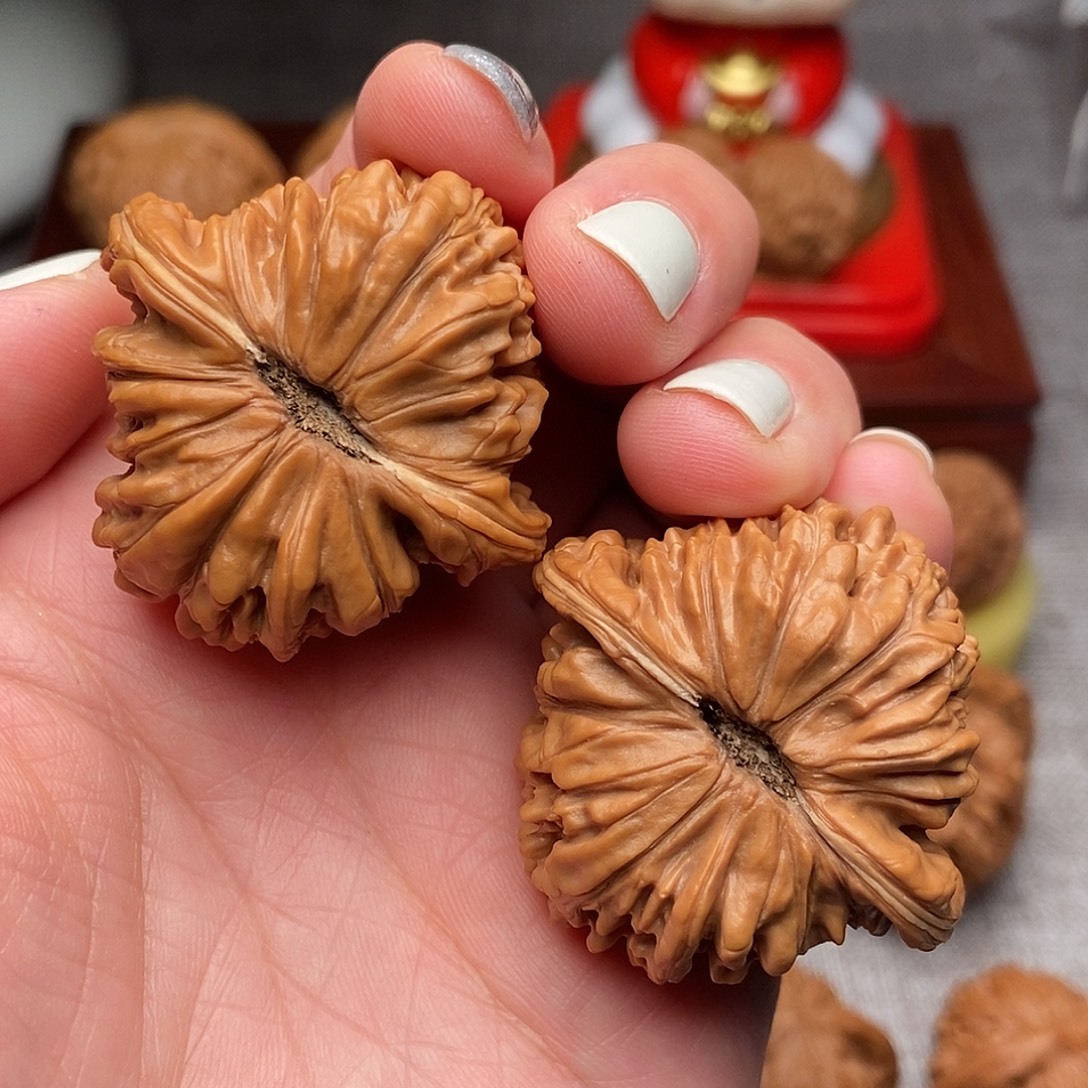 文玩核桃把件四座楼40全品