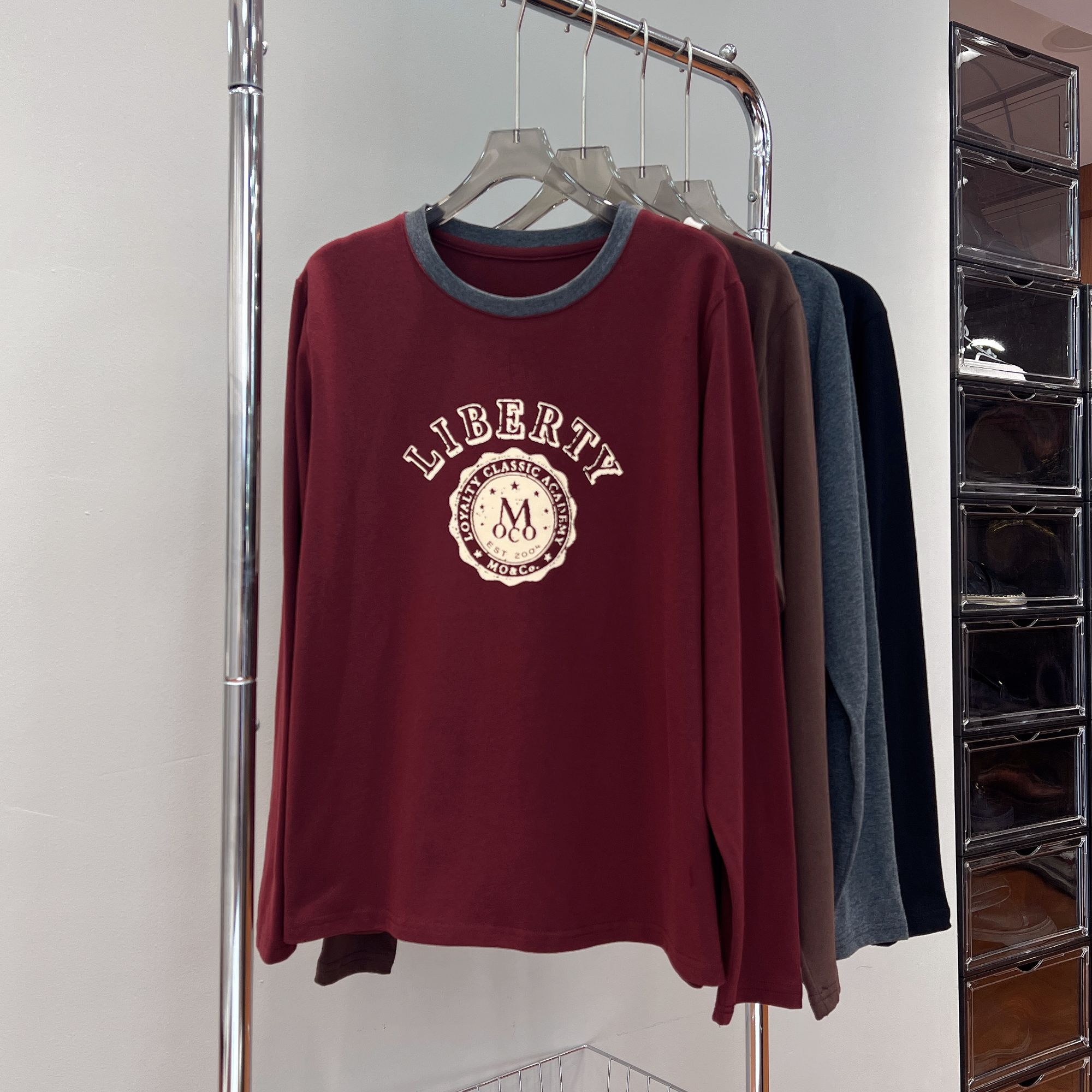 必魅-2025秋季港风ins设计稿撞色长袖T恤3105百搭显示上衣潮印花