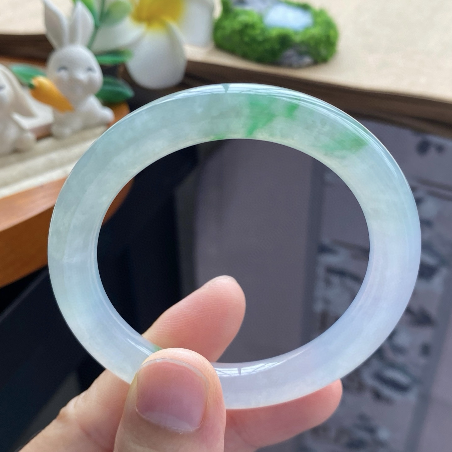 02.13批冰飘阳绿圆条601号50.3-9-8.8一抹抹绿飘花！天然翡翠手镯