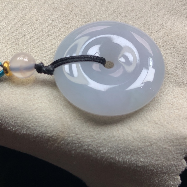 翡翠颈饰未镶嵌吊坠