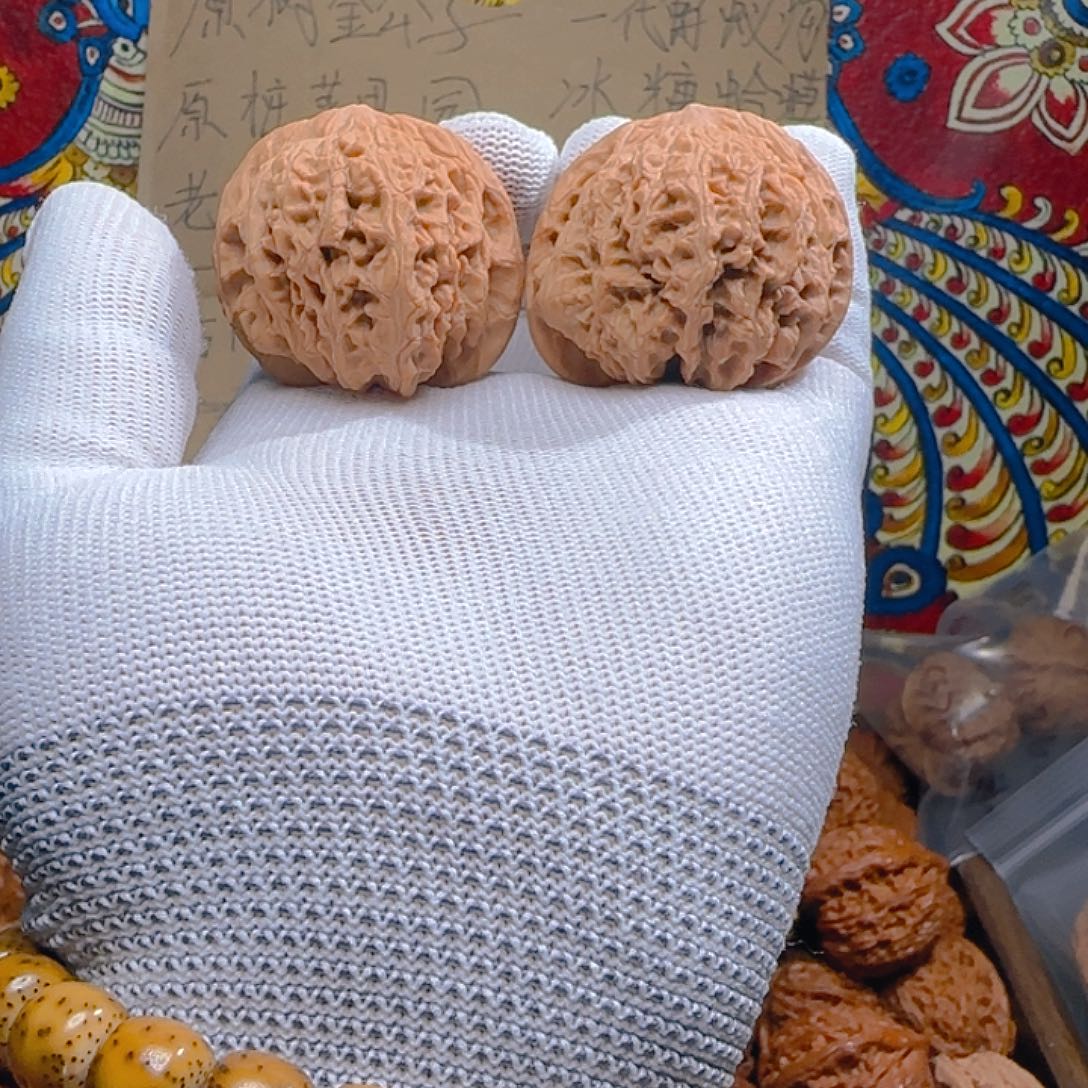 文玩核桃把件一代龙洞峪