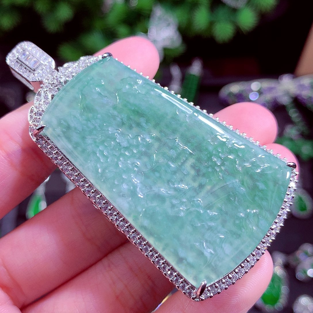 颈饰未镶嵌翡翠天然