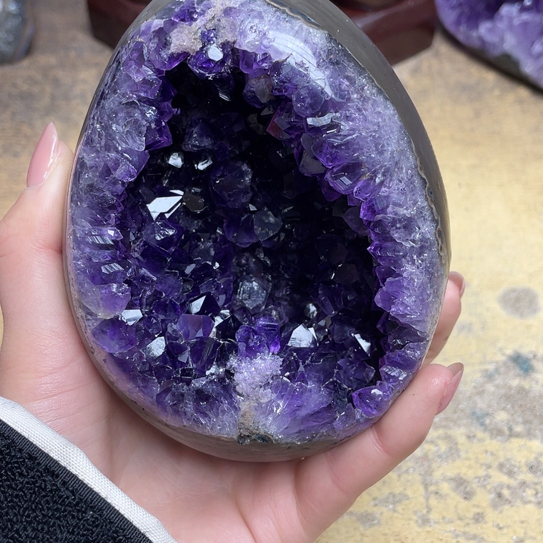 紫晶大型摆件（非配饰）未镶嵌