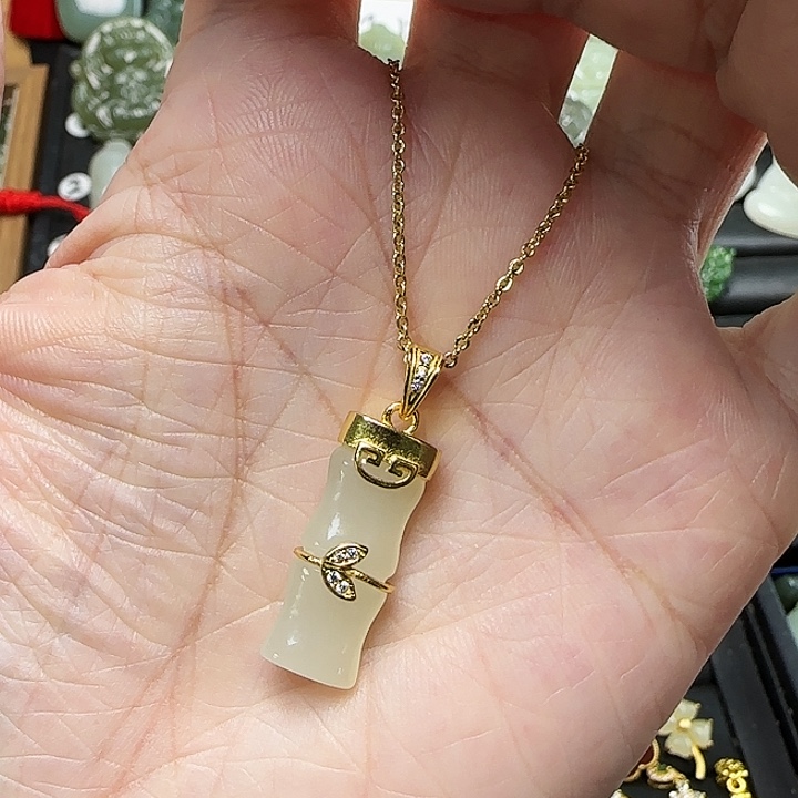 颈饰银S925镶嵌和田玉