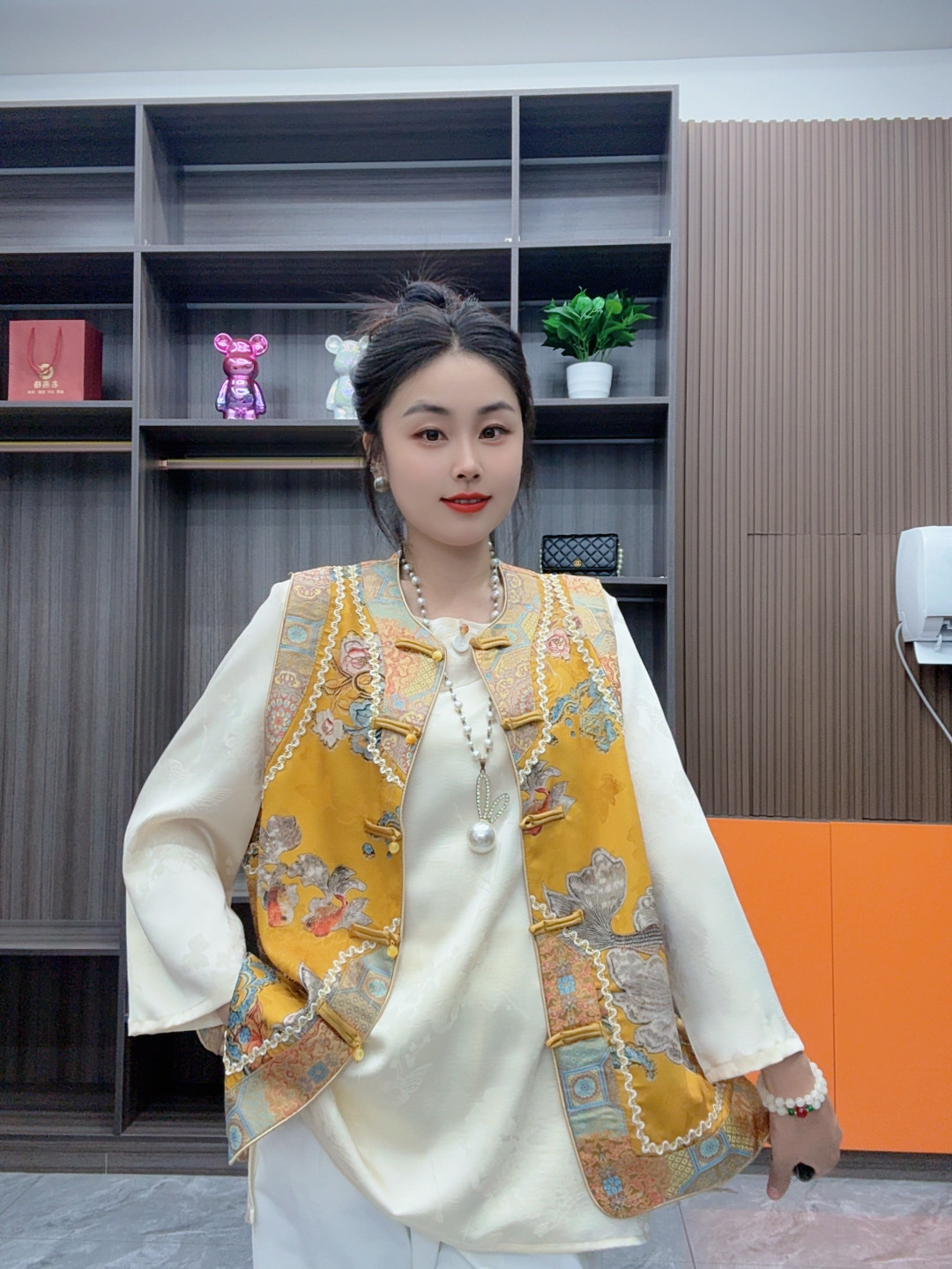女宽松型常规款大夹秋季民族风圆领马甲