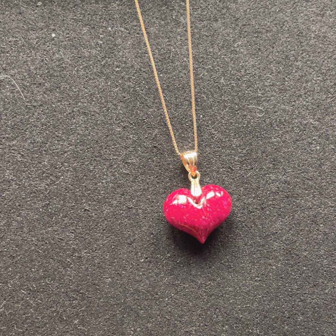 天然辰砂晶体砂小爱心