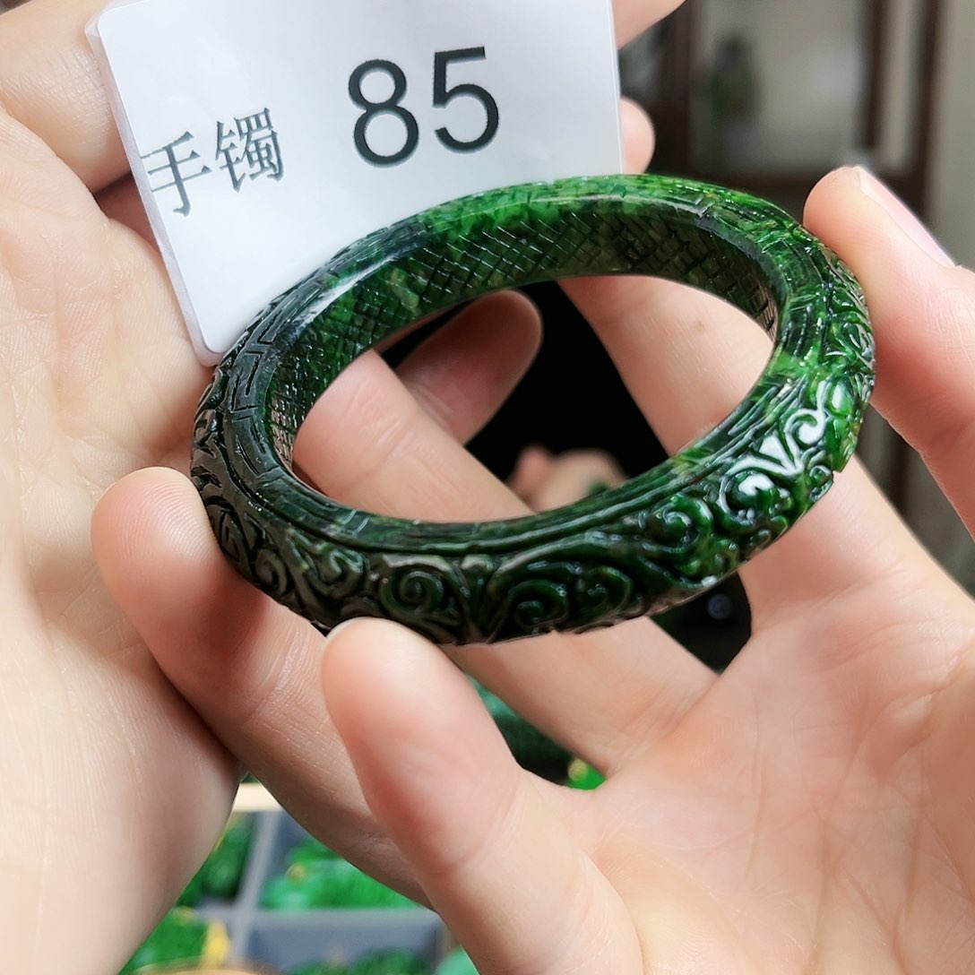 翡翠手镯未镶嵌手镯54.5