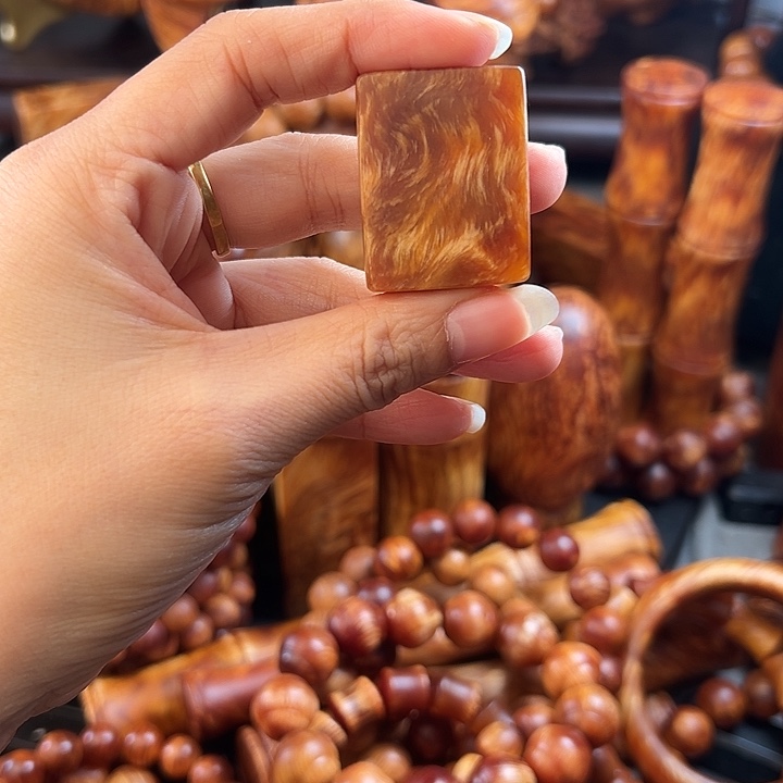 无事牌松木（琥珀木）