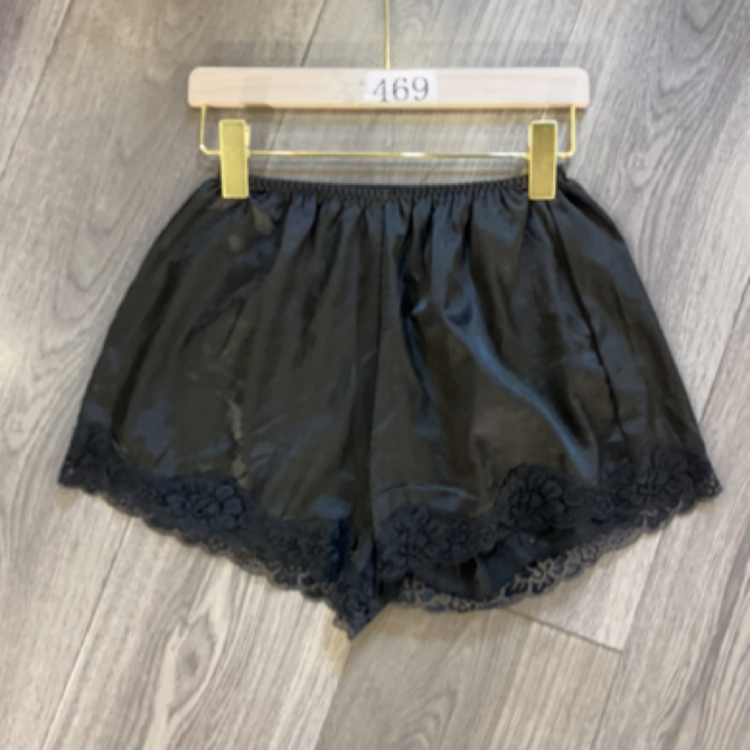 【四姐家】裤腿蕾丝花边短裤 469