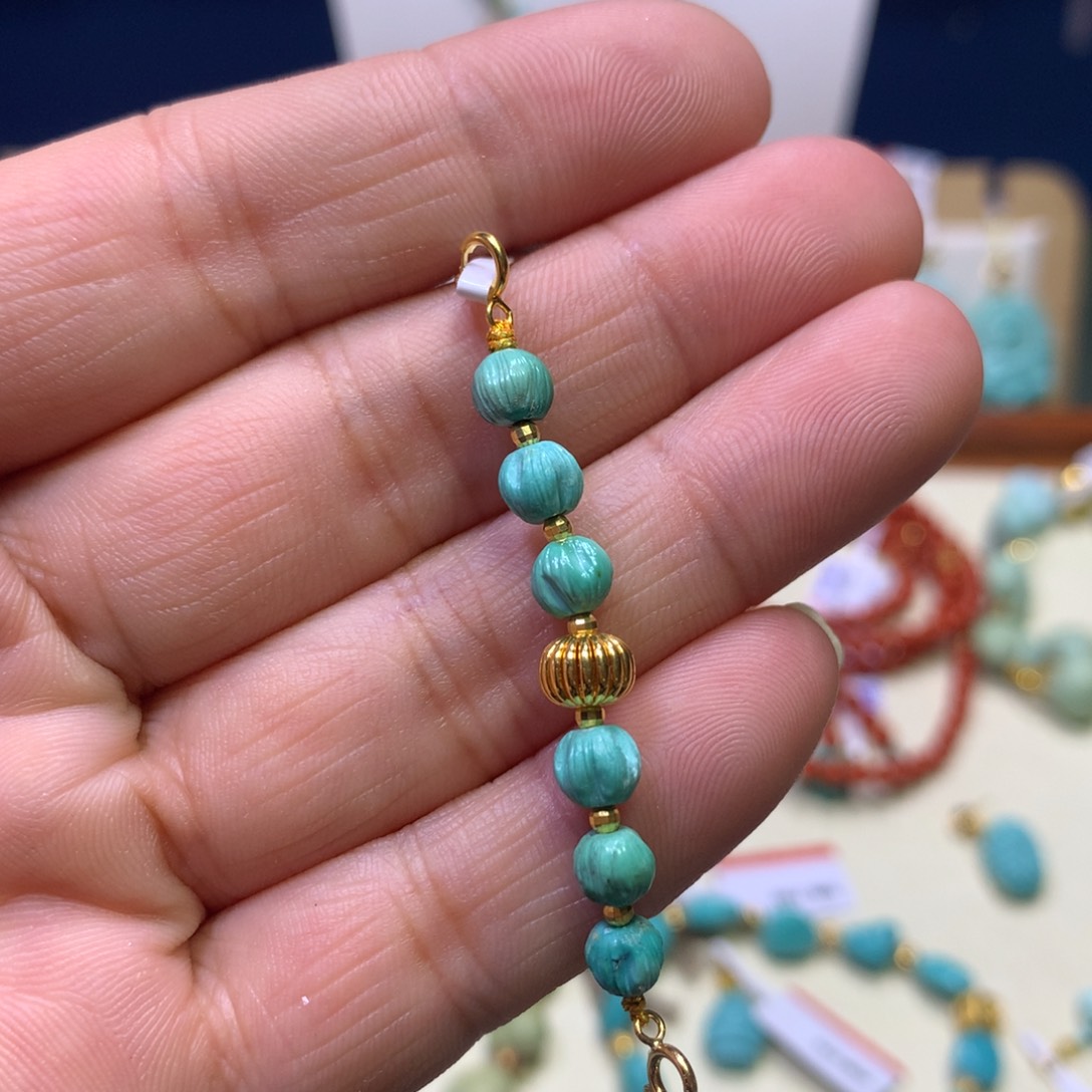 绿松石配饰18K金镶嵌