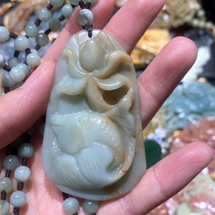 岫玉未镶嵌毛衣链
