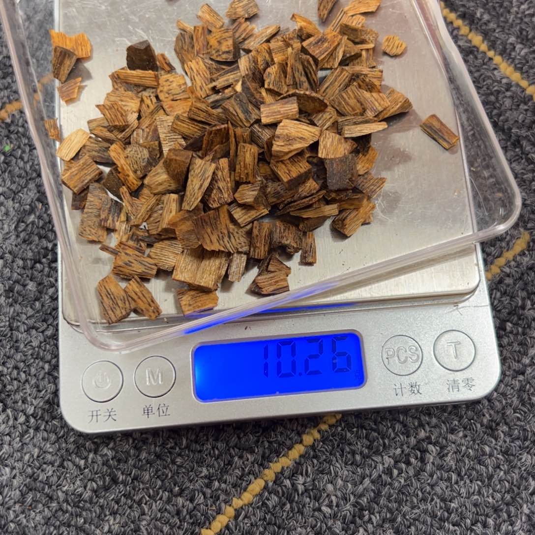 沉香碎屑沉香醇化白棋沉香碎料10克