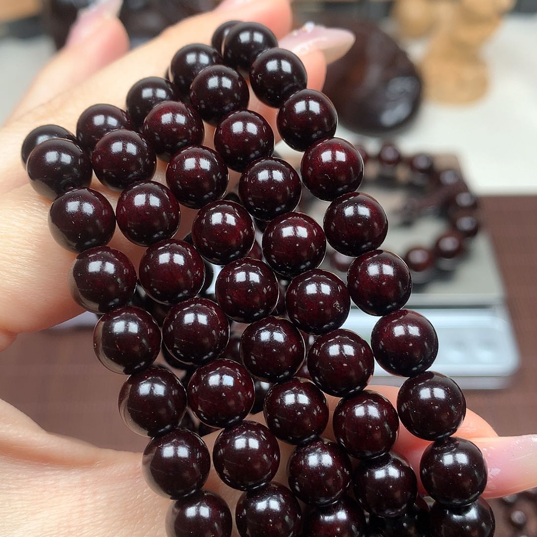 檀香紫檀（小叶紫檀）0.8带星108颗