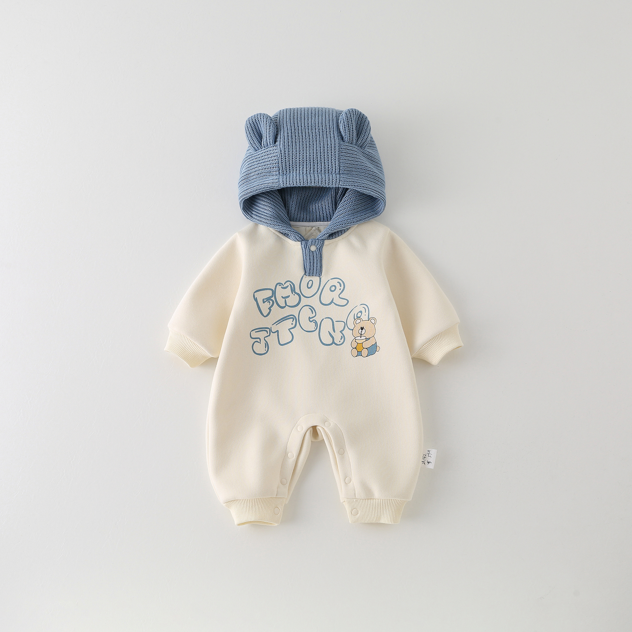 新款秋季婴幼儿衣服宝宝秋天哈衣儿童户外出服新生儿连帽连身爬服