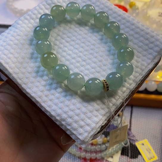 定制翡翠未镶嵌翡翠.