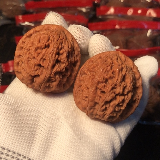 文玩核桃把件水龙纹40