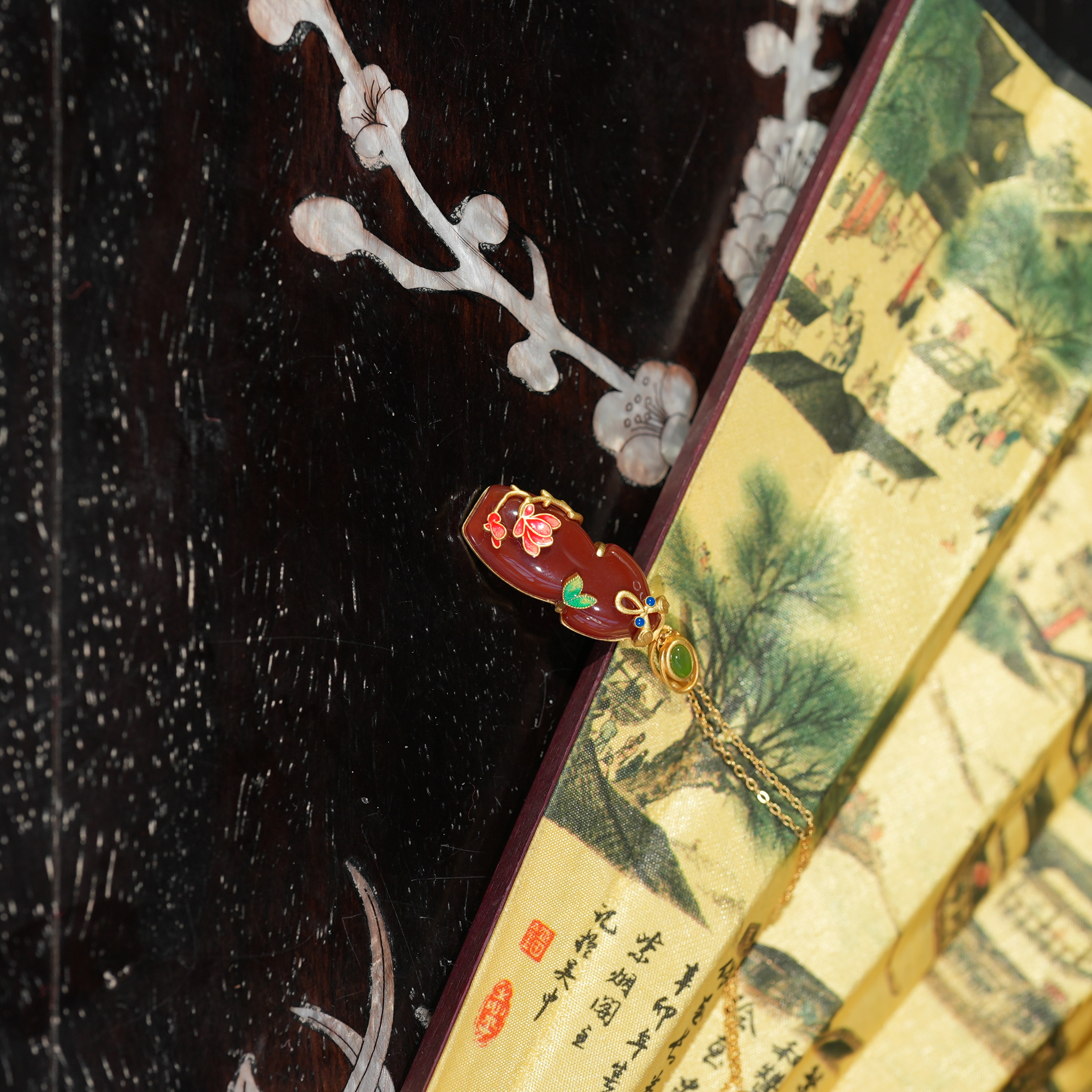 1.12香港王老板-玛瑙镶嵌吊坠a1797