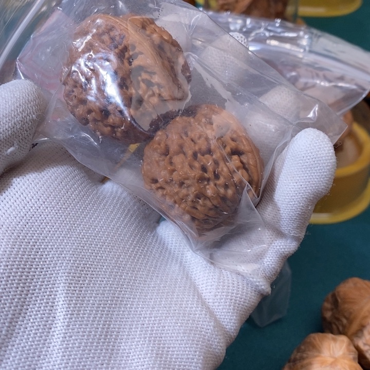 文玩核桃吊坠s**i莲花