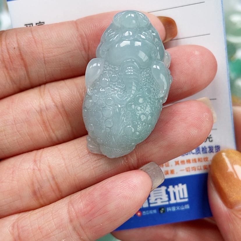 【闪购商品】翡翠颈饰未镶嵌金蟾