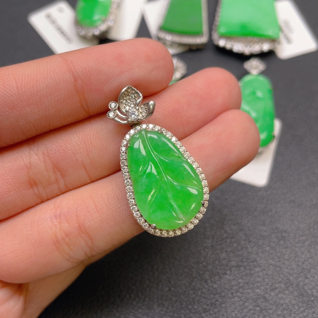 翡翠银S925镶嵌颈饰