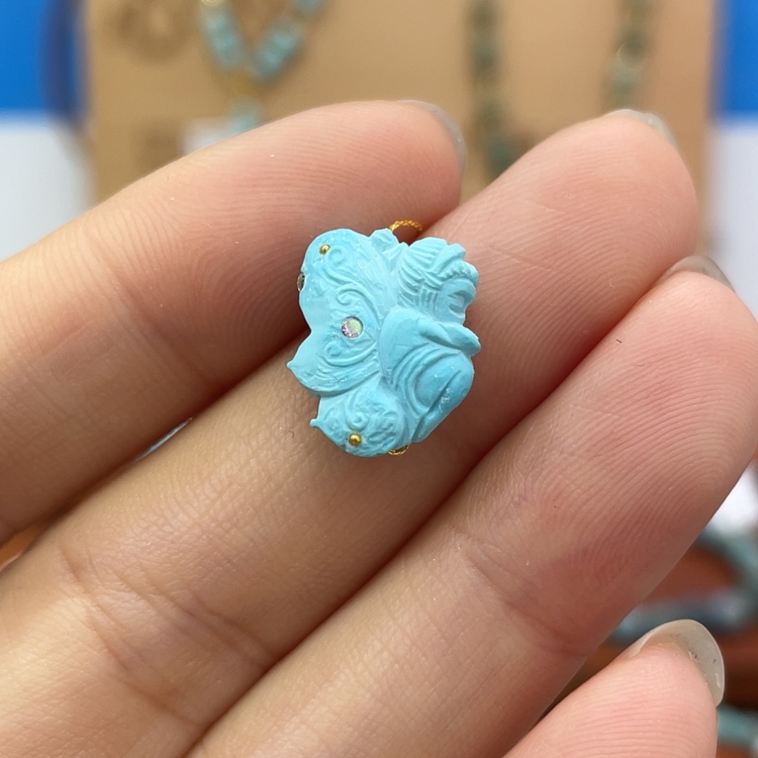 绿松石未镶嵌珠宝奇石