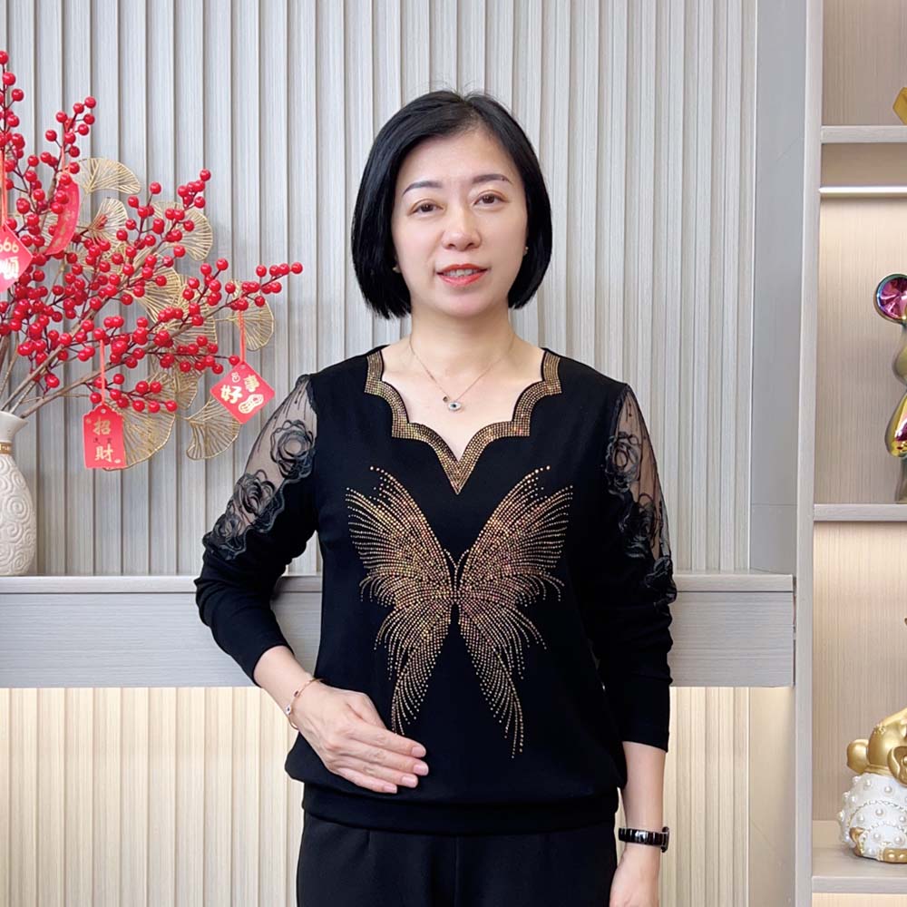 2025秋季新款时尚洋气减龄宽松显瘦气质V领烫钻中老年妈妈装上衣