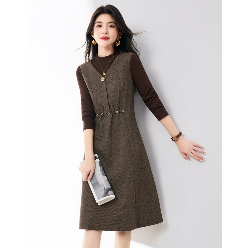 8023时尚洋气拼接显瘦气质打底外穿通勤中长款连衣裙