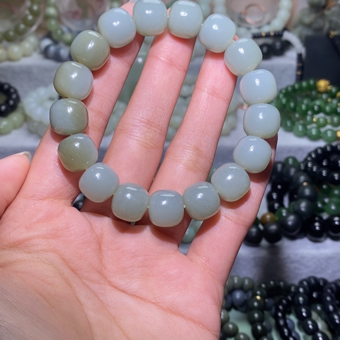 和田玉未镶嵌手链