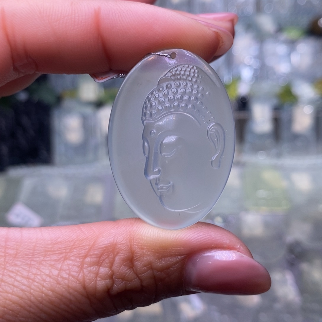 蛇纹石玉颈饰未镶嵌，