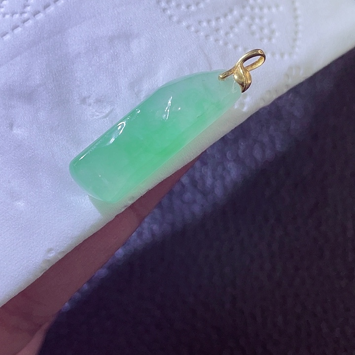 颈饰18K金镶嵌翡翠翡翠