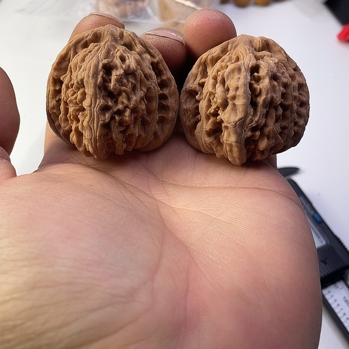 文玩核桃吊坠8四座楼44尺寸