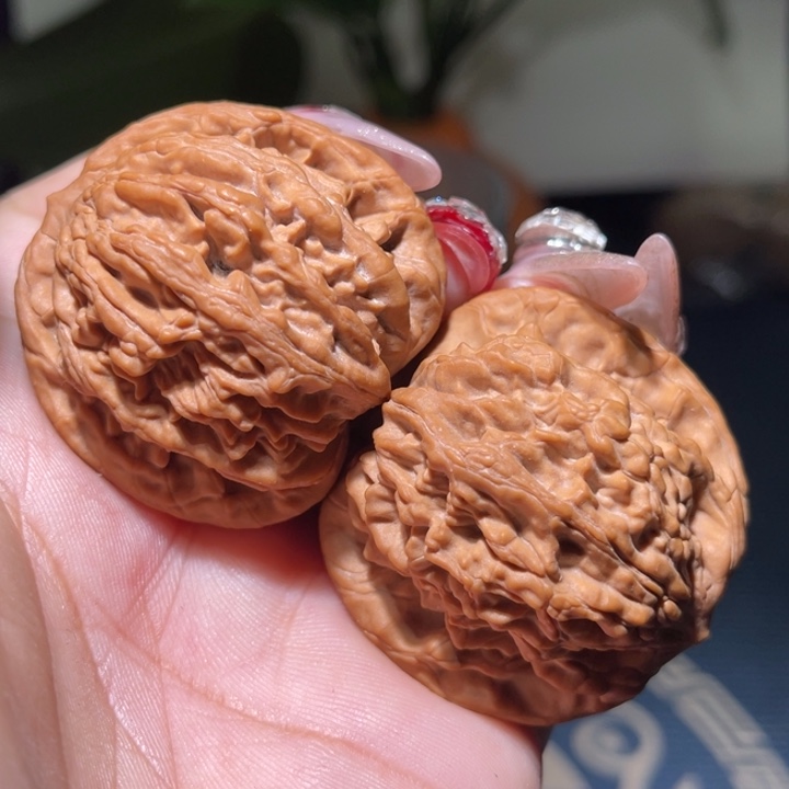 桃核把件             40.5